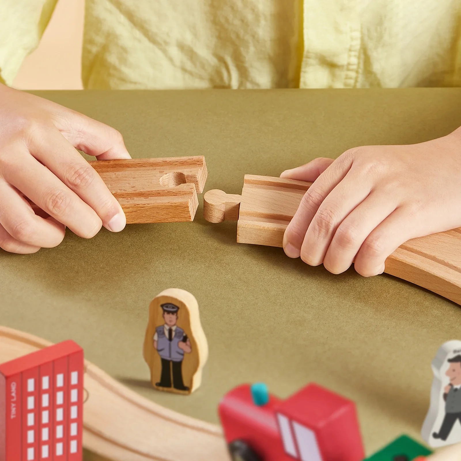 Tiny Land® Wooden Train Set for Children 39 Pcs - Image 3
